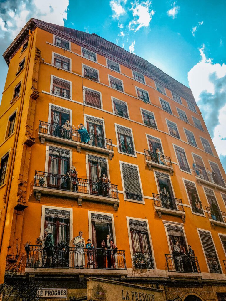 lyon, france | fresque des lyonnais mural