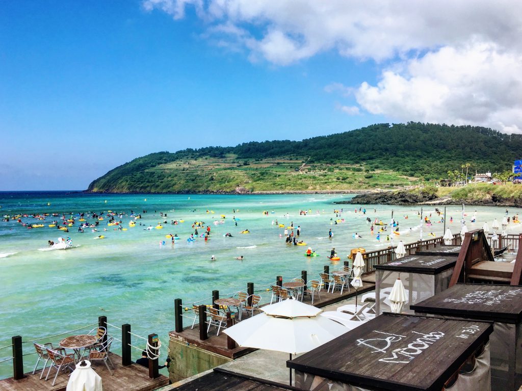 beaches in korea: hamdeok beach in jeju island