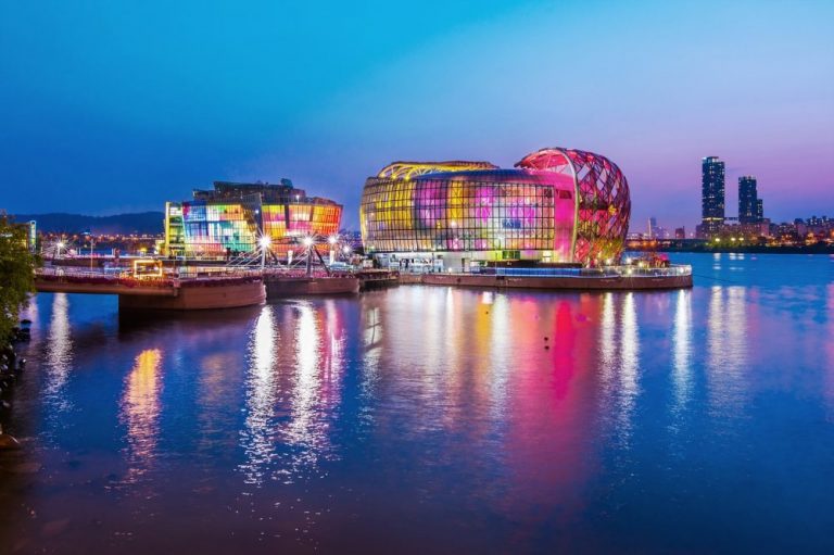 seoul at night | banpo hangang park