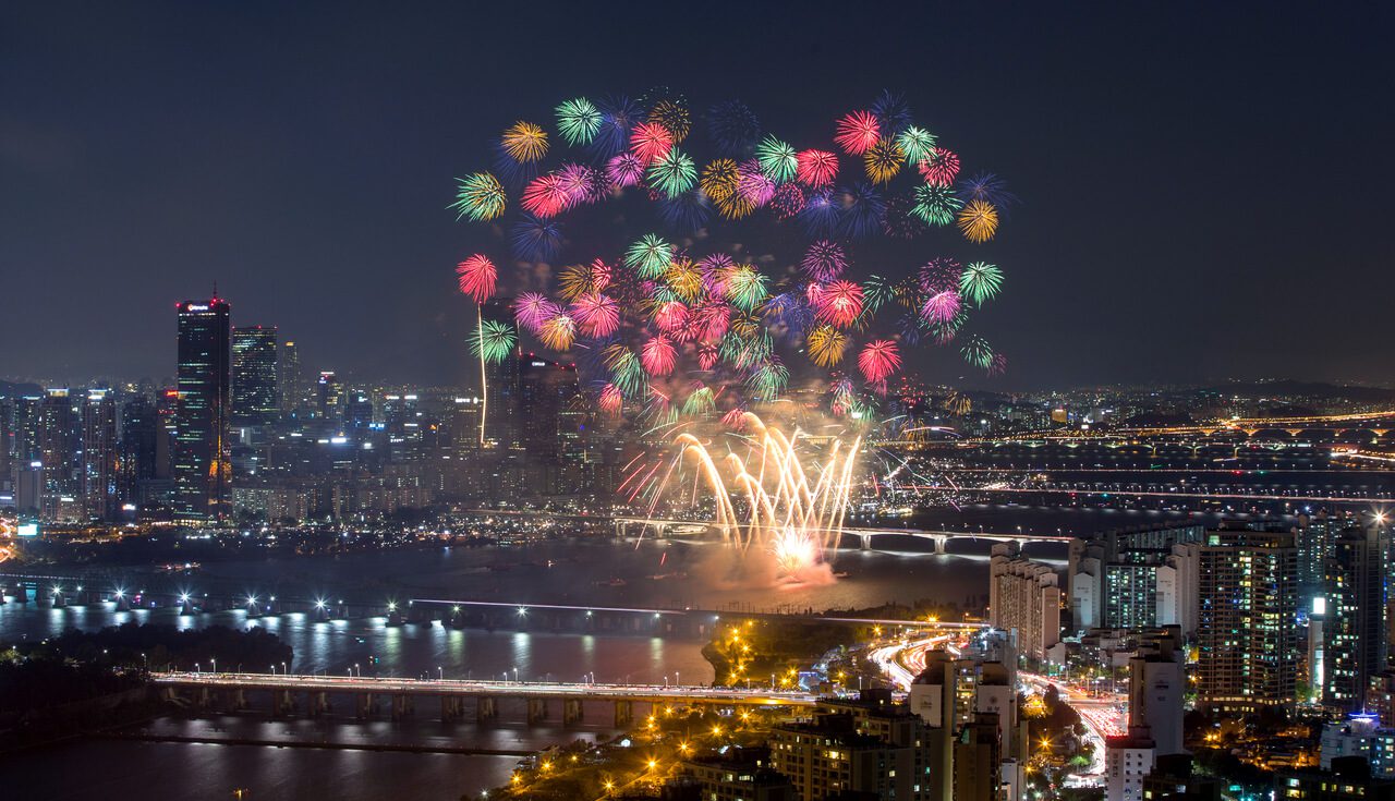 korea in october | seoul international fireworks festival