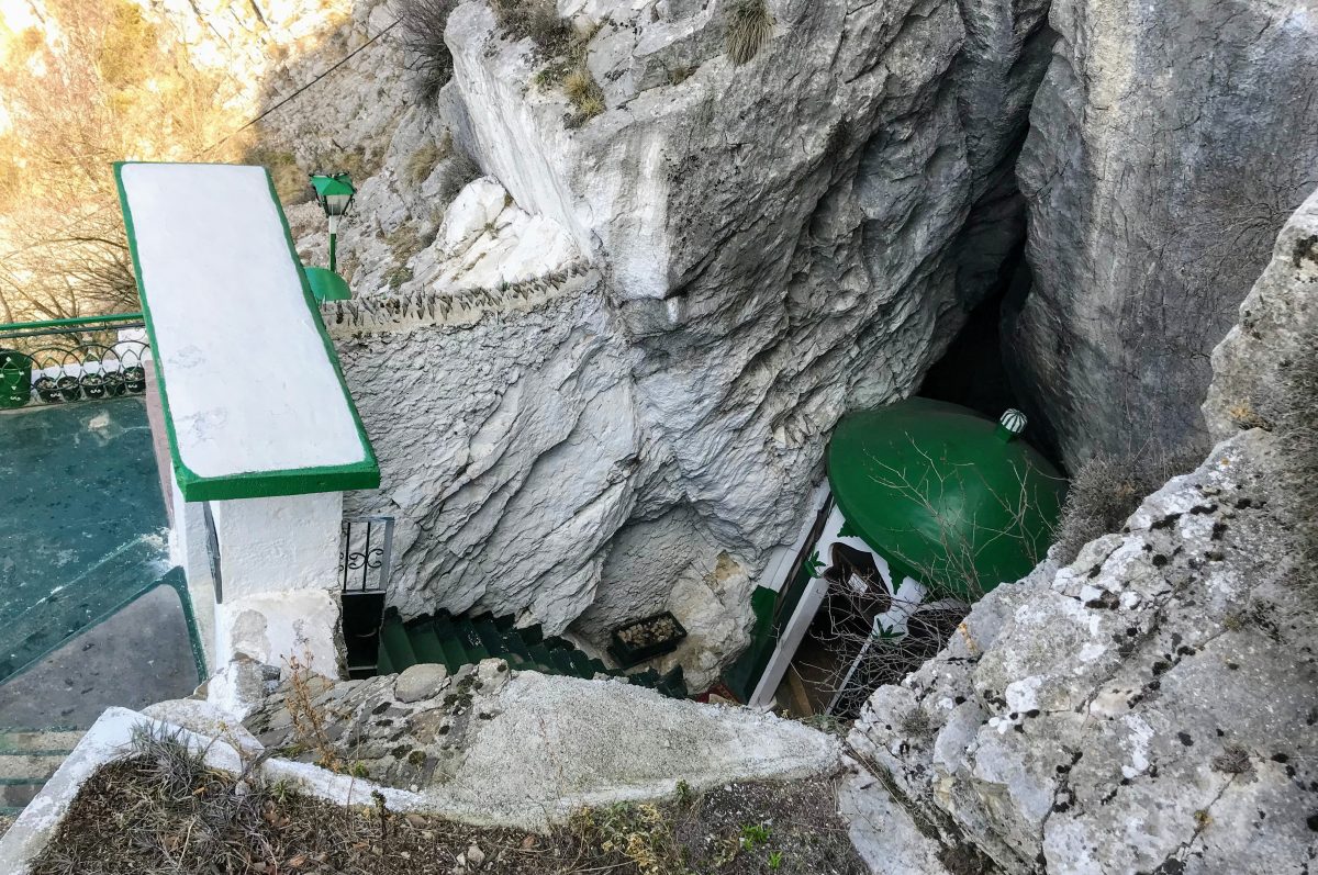 sarisalltik's cave, kruje albania