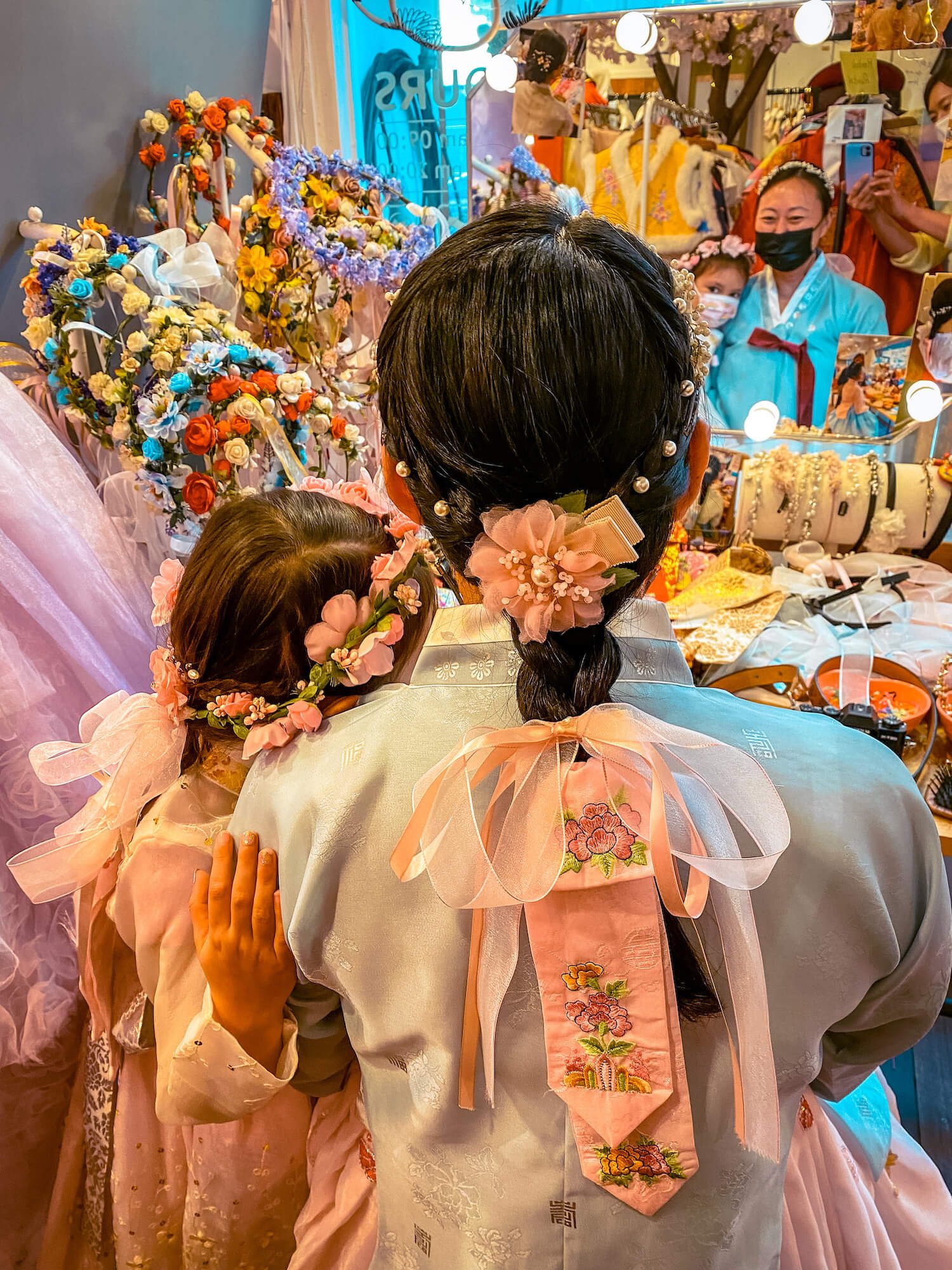renting a hanbok in seoul: traditional hairstyling