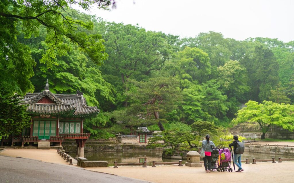 How To Rent A Hanbok In Seoul In 9 Easy Steps » Travel-Stained