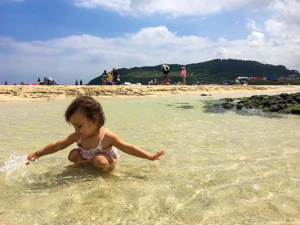 hamdeok beach at low tide
