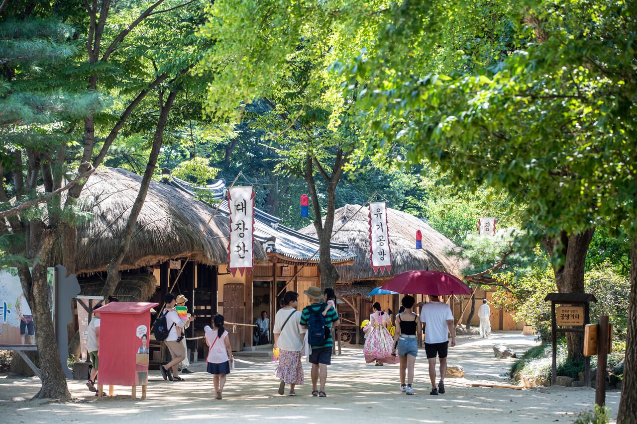 korea in september | korean folk village