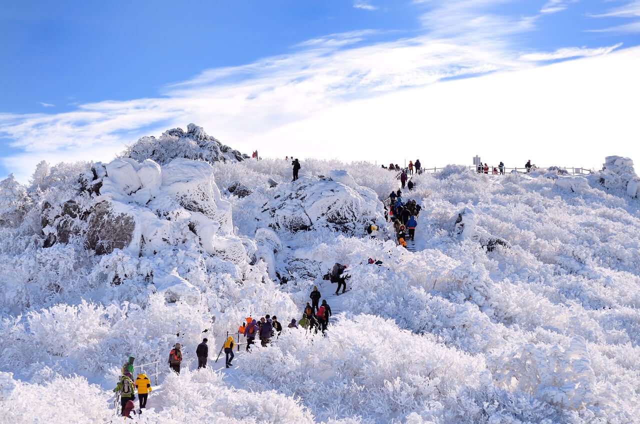february in south korea | Deogyusan Mountain