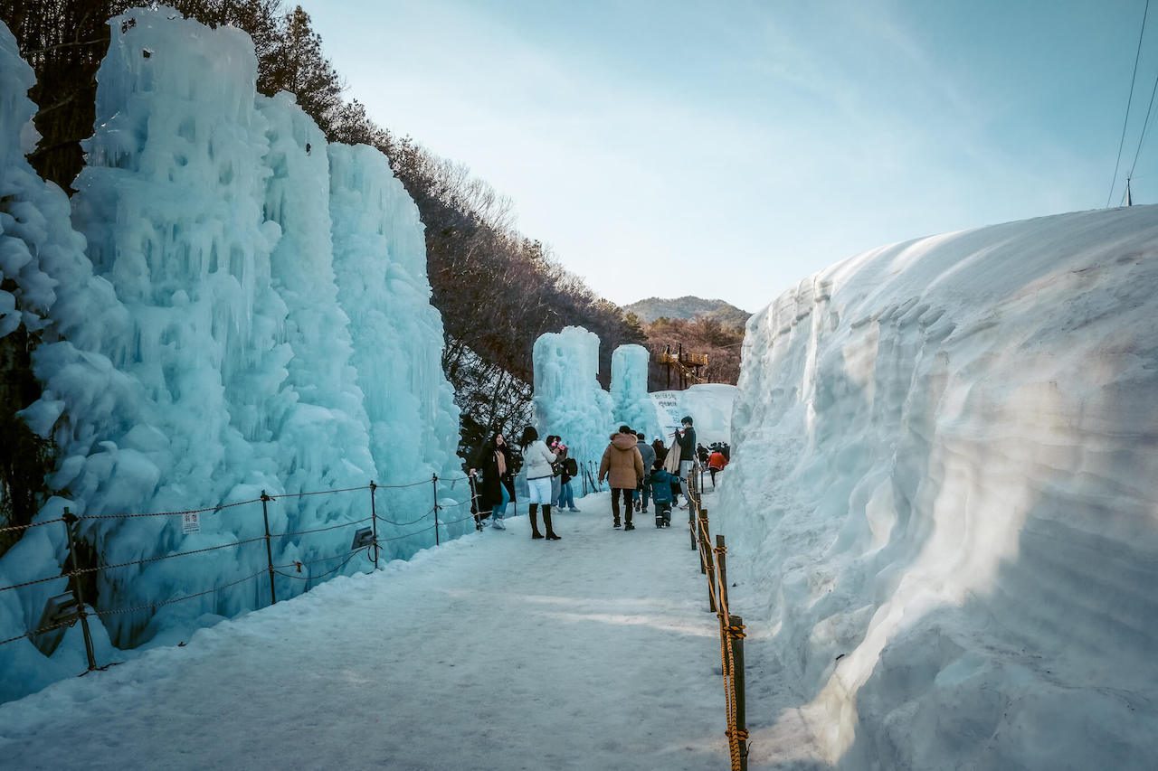 korea in december | chilgapsan ice fountain festival