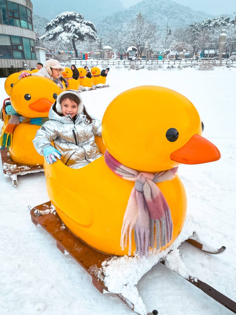 sanjeong lake sledding festival | duck sled / train
