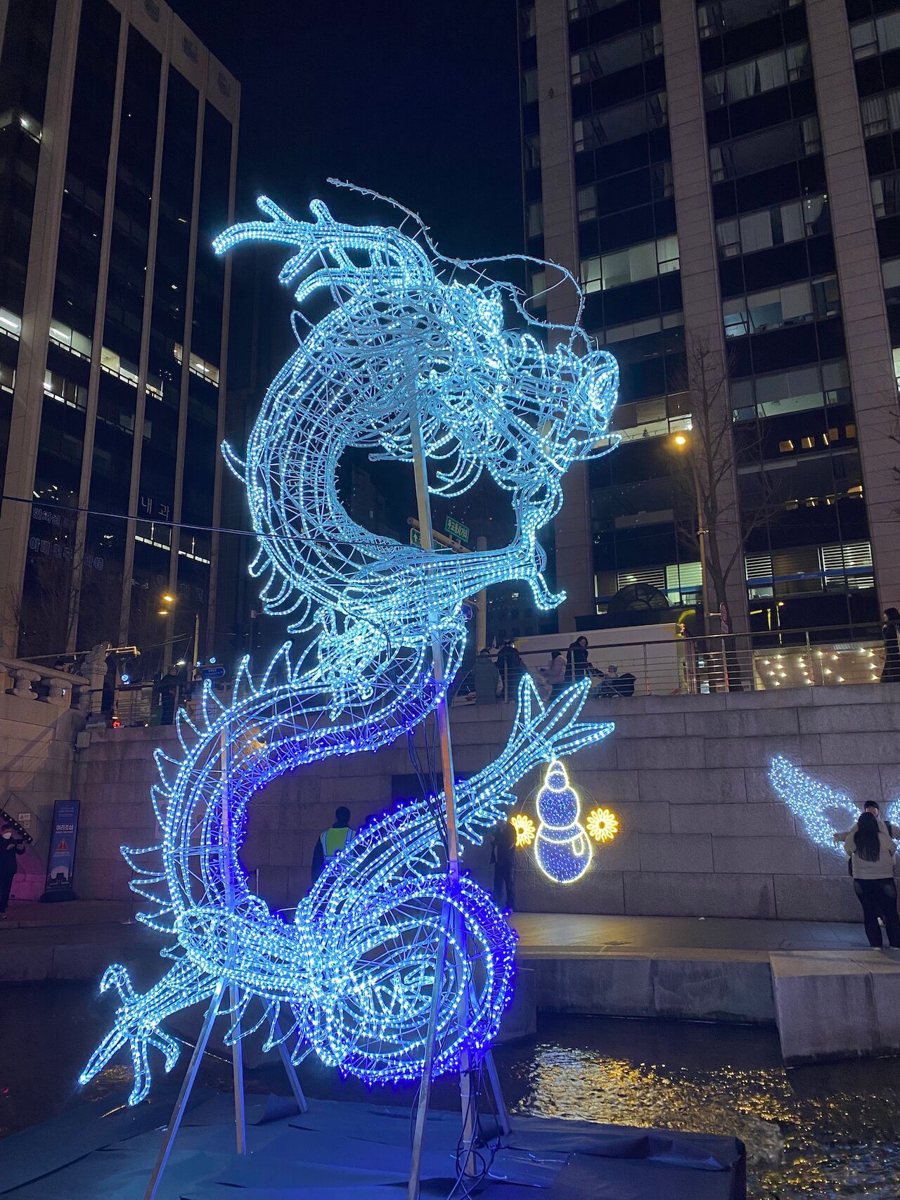 korea in january | seoul lantern festival blue dragon