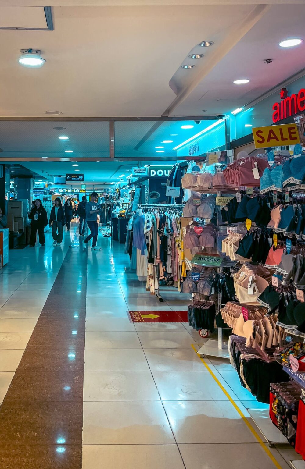 seoul affordable shopping | gangnam station underground mall