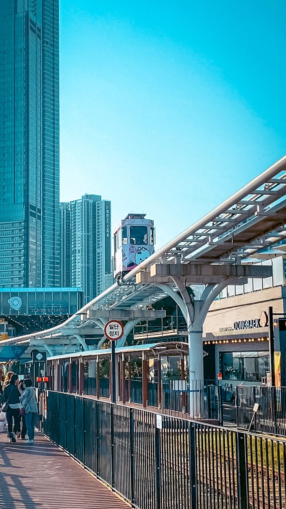 sky capsule busan at haeundae blueline park