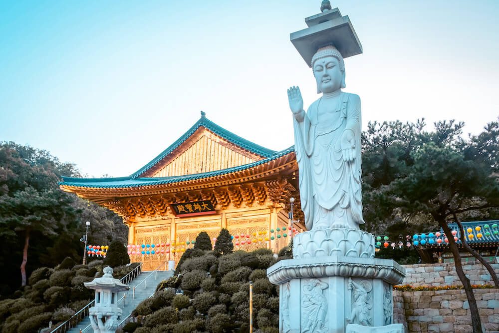 suguksa gold temple in eunpyeong-gu