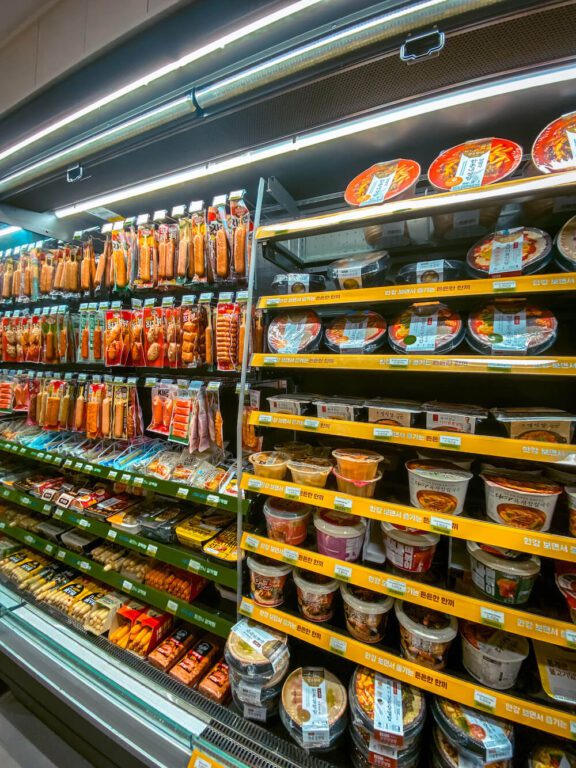 rainy day in seoul | CU convenience store