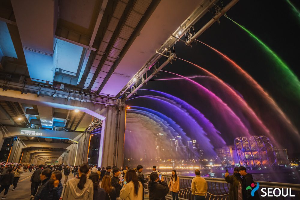 jamsugyo bridge festival seoul