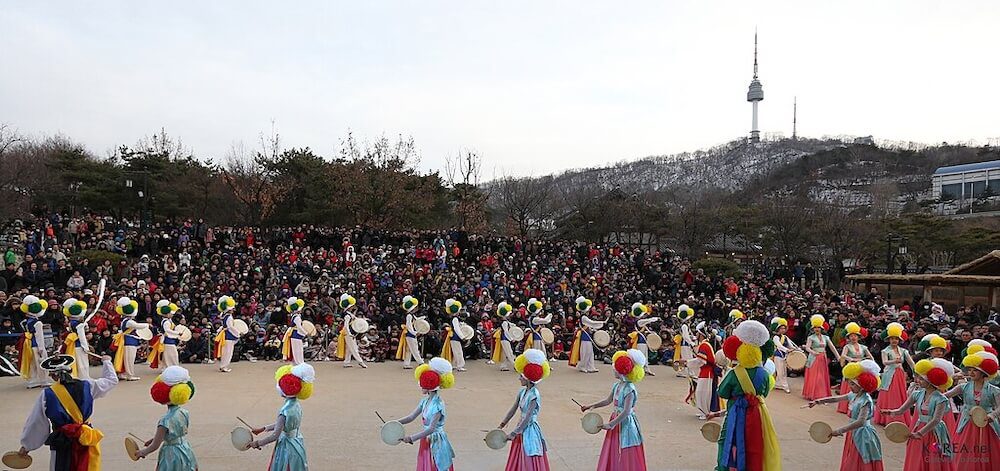 jeongwol daeboreum | namsangol hanok village