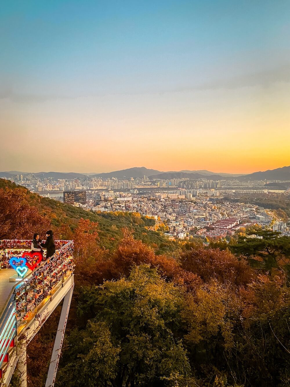 Bright Eye Clinic in Seoul | Vision Correction in Korea for Foreigners you can Trust 4 autumn view from namsan park in seoul
