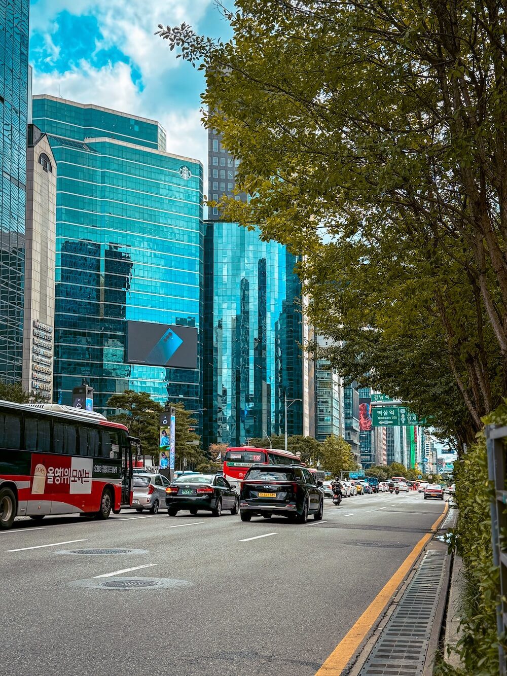 Bright Eye Clinic in Seoul | Vision Correction in Korea for Foreigners you can Trust 23 gangnam street in seoul